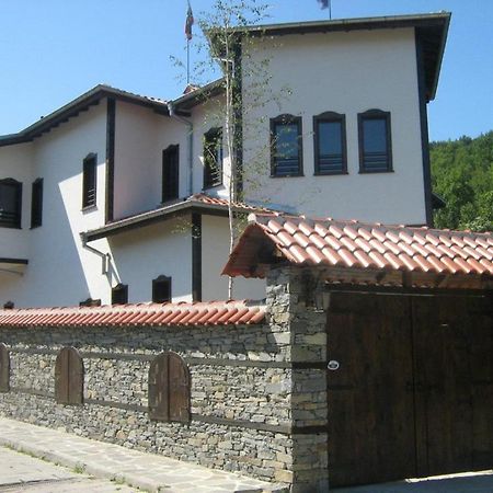 Комплекс Водопада Hotel Khrabrino Bagian luar foto