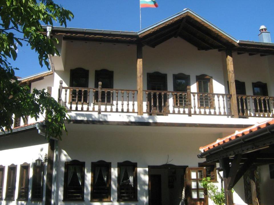 Комплекс Водопада Hotel Khrabrino Bagian luar foto